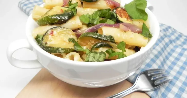 Foto da receita de Ziti com Abobrinha Assada e Alho